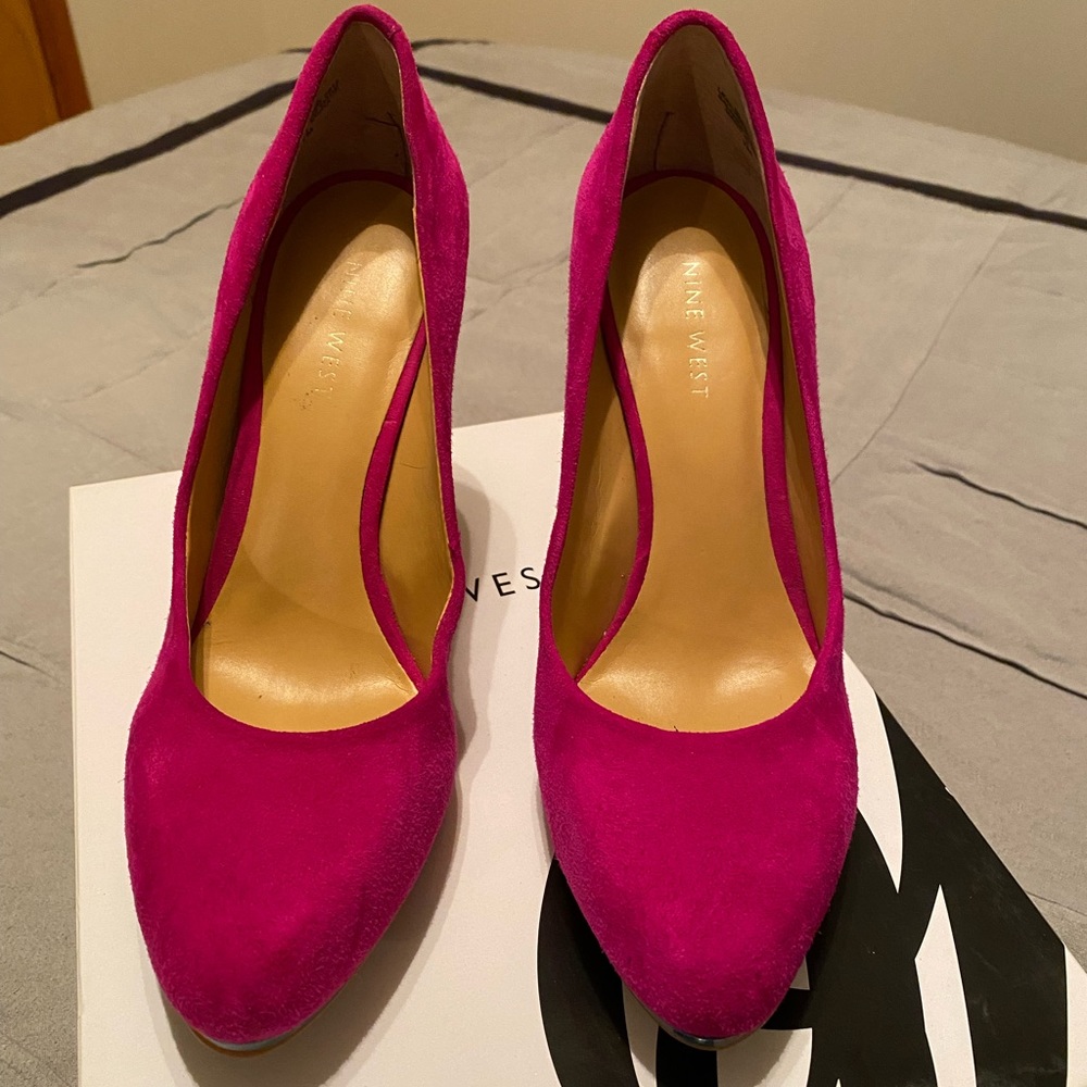 Ladies Nine West Pumps